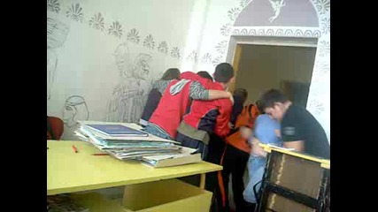, , ludii ;dd