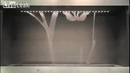 Японски фонтан часовник. Готино е