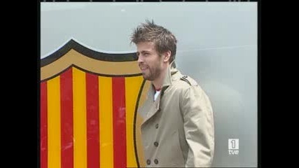 Жерар Пике Официално Играч На Барселона