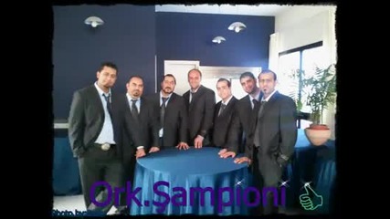 Orkestar Sampioni bend Davullarda oynar-2011