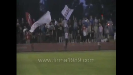 Феновете на Войводина на - Тренировка преди финала за купата със Звезда !!! *03.05.2010г.* 