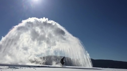 Масивна мъгла от кипяща вода