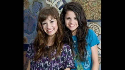 selena gomez and demi lovato (dinko)