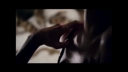 Jennifer Lopez feat. Pitbull – Fresh Out The Oven
