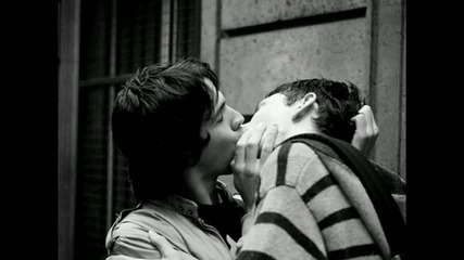 Gay love...one more time.. 