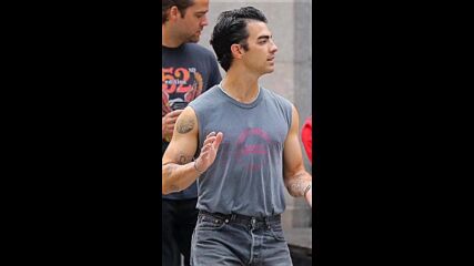 some joe paparazzi pics