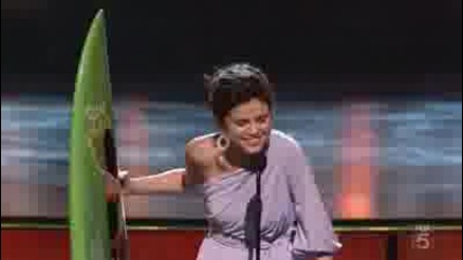 Selena Gomez Wins 2009 Choice