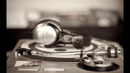 Edx Feat. Sarah Mcleod - Falling Out Of Love (tommy Trash Remix)