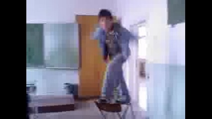 Varbinska Bodala Pada Ot Stol.mp4