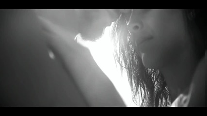 Lena Papadopoulou - Xtipaei i kardia mou - Video Clip 2014
