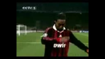 Ronaldinho igrae kuchek 