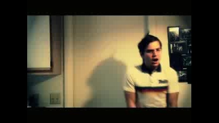 Britney Spears - Womanizer - Parody