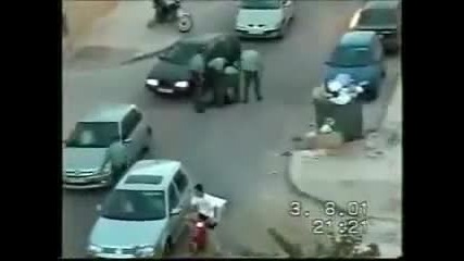 Пиян се бие с полицай 