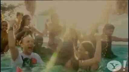 Превод! David Guetta Feat. Akon - Sexy Bitch ( Високо Качество ) 