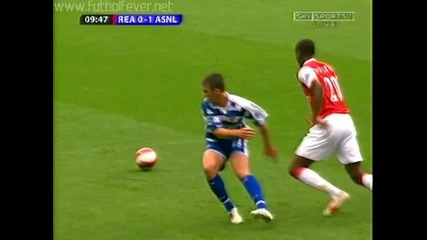 финт на Djourou .. !!