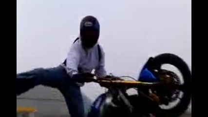 motorcycle stunts 