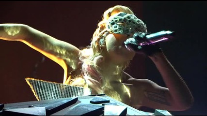 Lady Gaga - Paparazzi - Live ( High Quality )