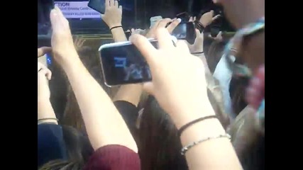 One Direction Sunrise Entrance 11/04/12