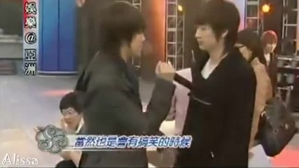 Eunhyuk and Donghae funny fight scene