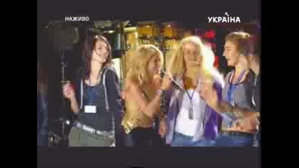 Шакира-live-киев-8.10.2011