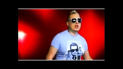 Zaku Fata De La Miezul Noptii Official Video