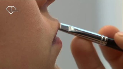 fashiontv Ftv.com - Make Up Lesson - Lips - By Shu Uemura 