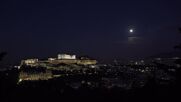 Greece: First full moon of 2022 shines brightly over Athens