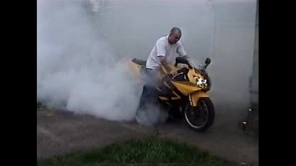 Honda Cbr 929 Rr Burnout