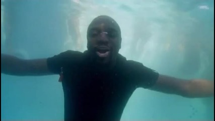 Akon - Sexy Bitch [official Music Video] 2009
