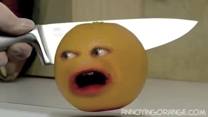 Досадният Портокал срещу Нож