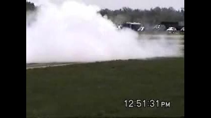 Dodge Ram Srt - 10 си остави гумите на асфалта 