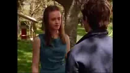 Gilmore Girls - Rory And Jess First Kiss