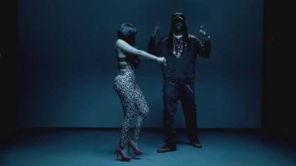Nicki Minaj ft. 2 Chainz - Beez In The Trap ( Официално Видео )