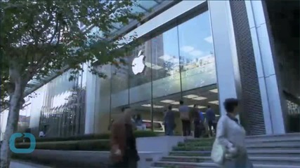 Tim Cook Reveals Why Apple is Obsessed With Gold