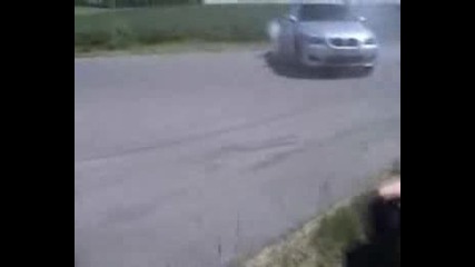 яко видео с Bmw M5