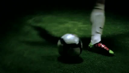 Wayne Rooney and Fernando Torres - Master Accuracy 