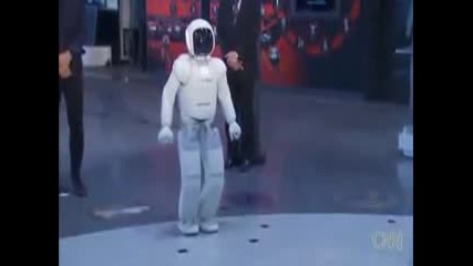 Барак Обама играe футбол с японски робот Asimo