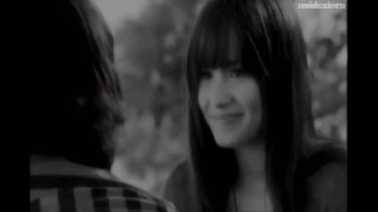Joe , Nick , Do you now Demi 6 has smiles - hh -
