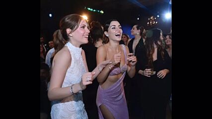 hande,demi.
