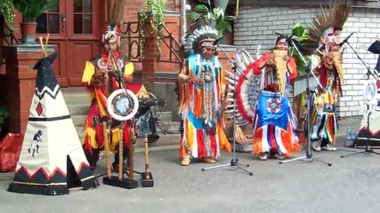 Индианска Музика • Wuauquikuna - Dance of the iron horse