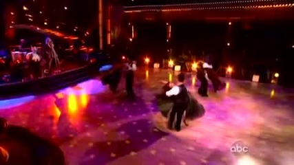 Taylor Swift - Love Story (live on Dancing with the Stars)
