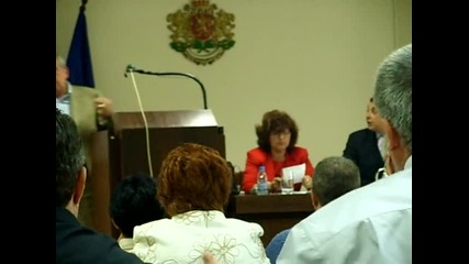 Дебати в Общински съвет-силистра: съветник продава акциите си