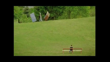 Деян Недялчев и Алисия рекламни лица на Loop All Around (hq) 2010 