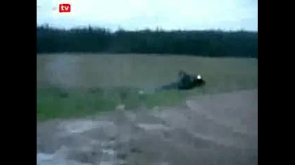 Bmw e28 terrible crash.flv