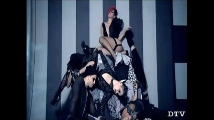 Премиера 2011! Rihanna - Whos That Chick [ Official Cosmic Night Version] ( Високо Качество )