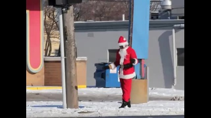 невероятно дядо коледа танцува