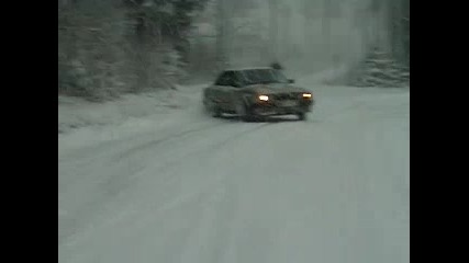 Bmw 320 Drifting In Snow