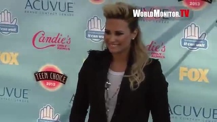 Demi Lovato Sizzling Hot arrives at 2013 Teen Choice Awards Blue Carpet