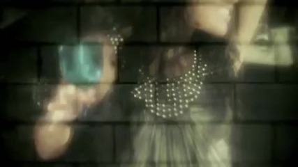 B.o.b - Airplanes feat. Hayley Williams / official music video /