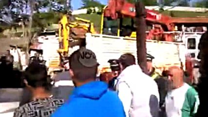 Екипи на ЧЕЗ - обсадени при опит да поставят нови електромери